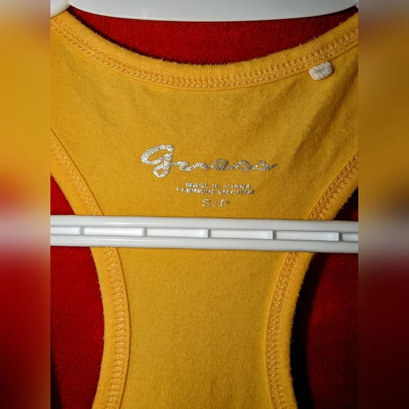 Guess ❓ Razorback Tank - Picture 3 of 9